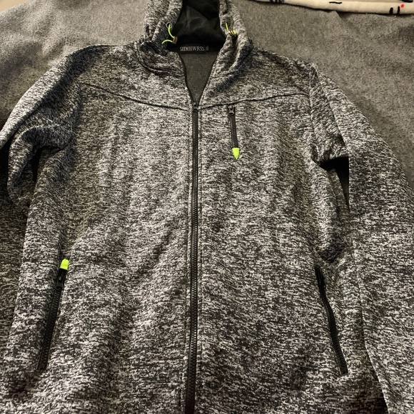 Spring/fall zip up sweatshirt XXL but fits like a XL - Picture 1 of 3